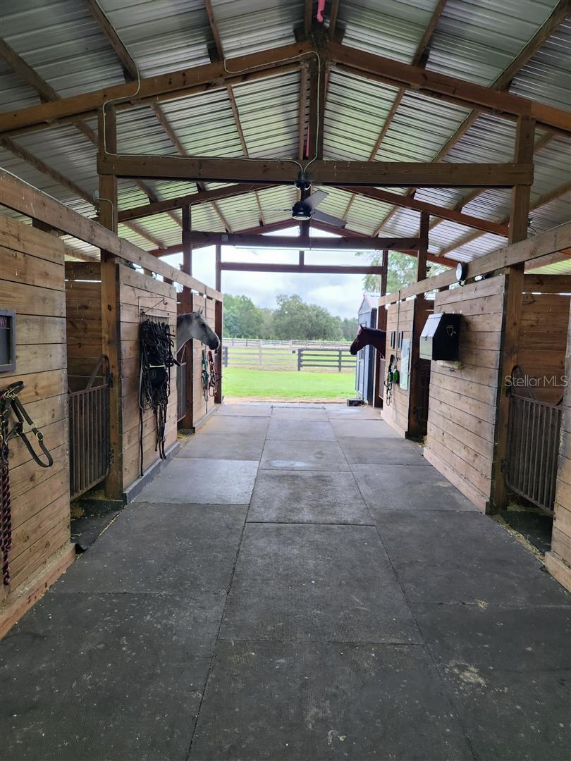 GROVE HOLLOW FARMS - Land
