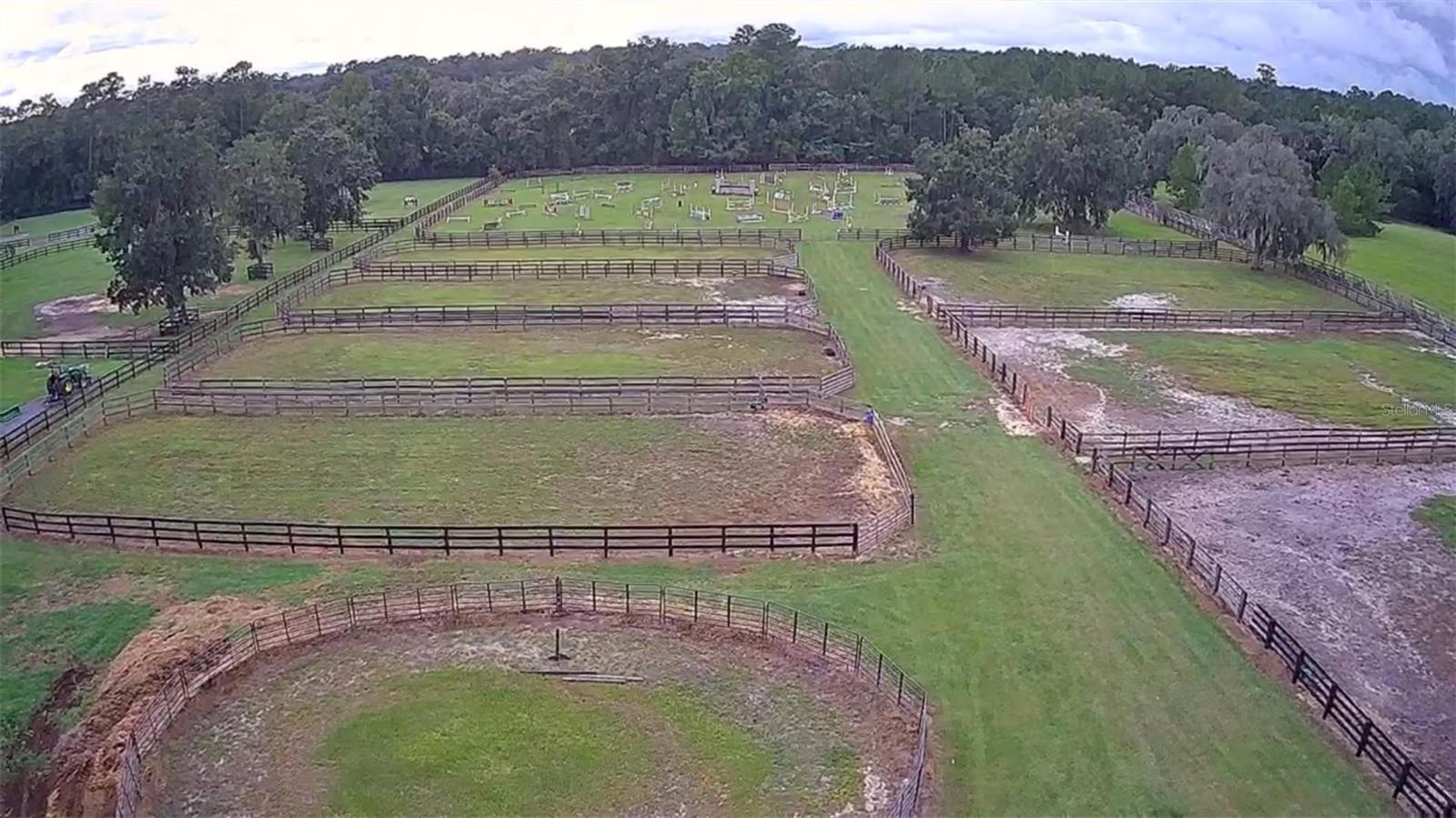 GROVE HOLLOW FARMS - Land