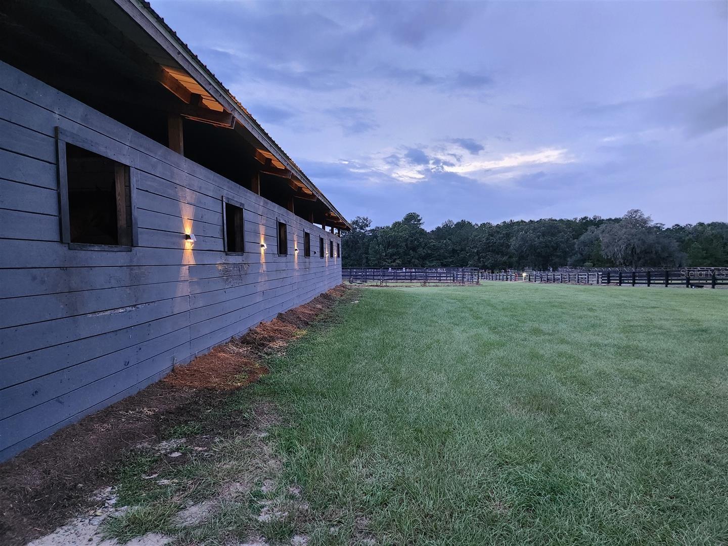 GROVE HOLLOW FARMS - Land