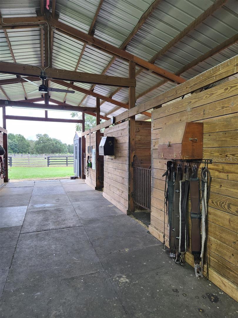 GROVE HOLLOW FARMS - Land