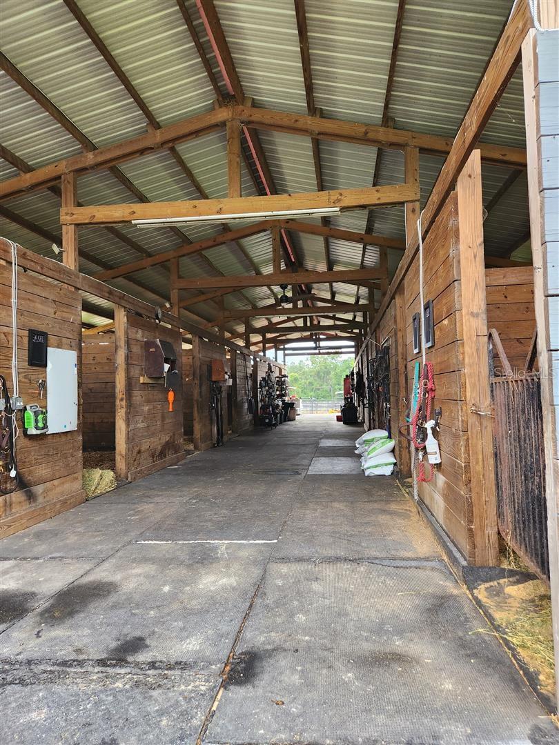 GROVE HOLLOW FARMS - Land