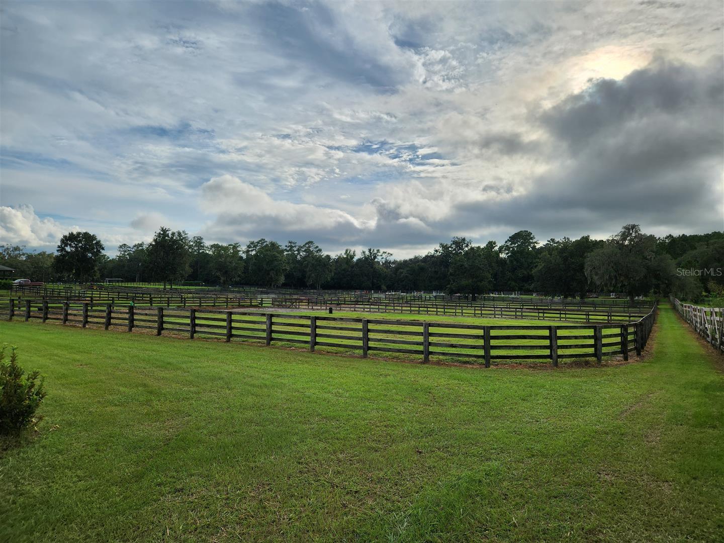 GROVE HOLLOW FARMS - Land