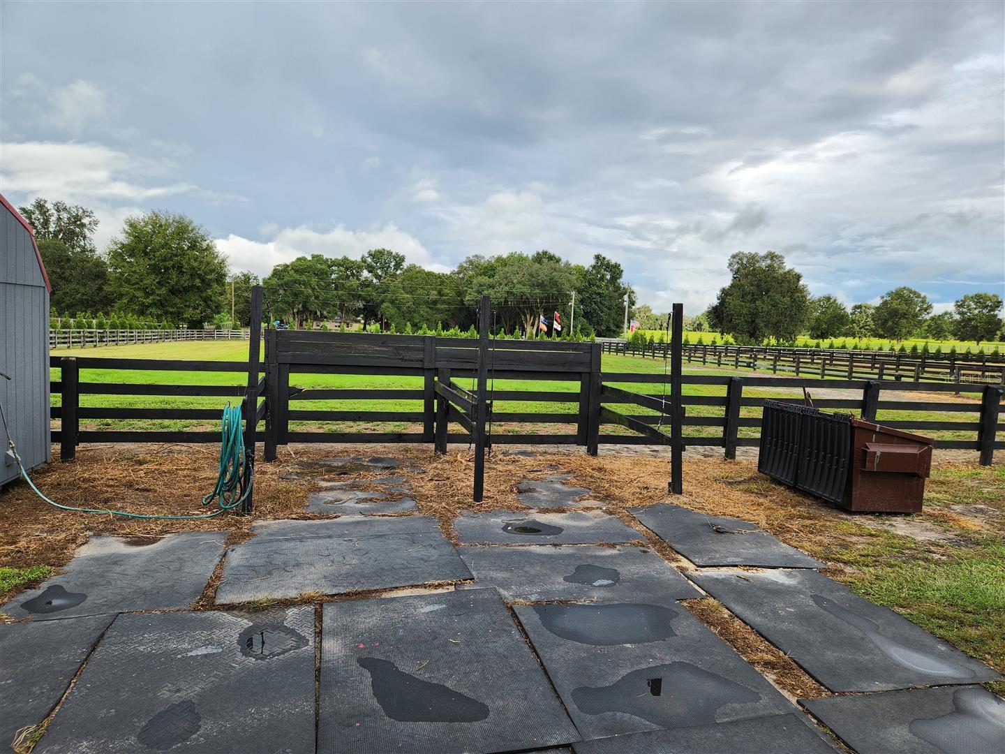 GROVE HOLLOW FARMS - Land