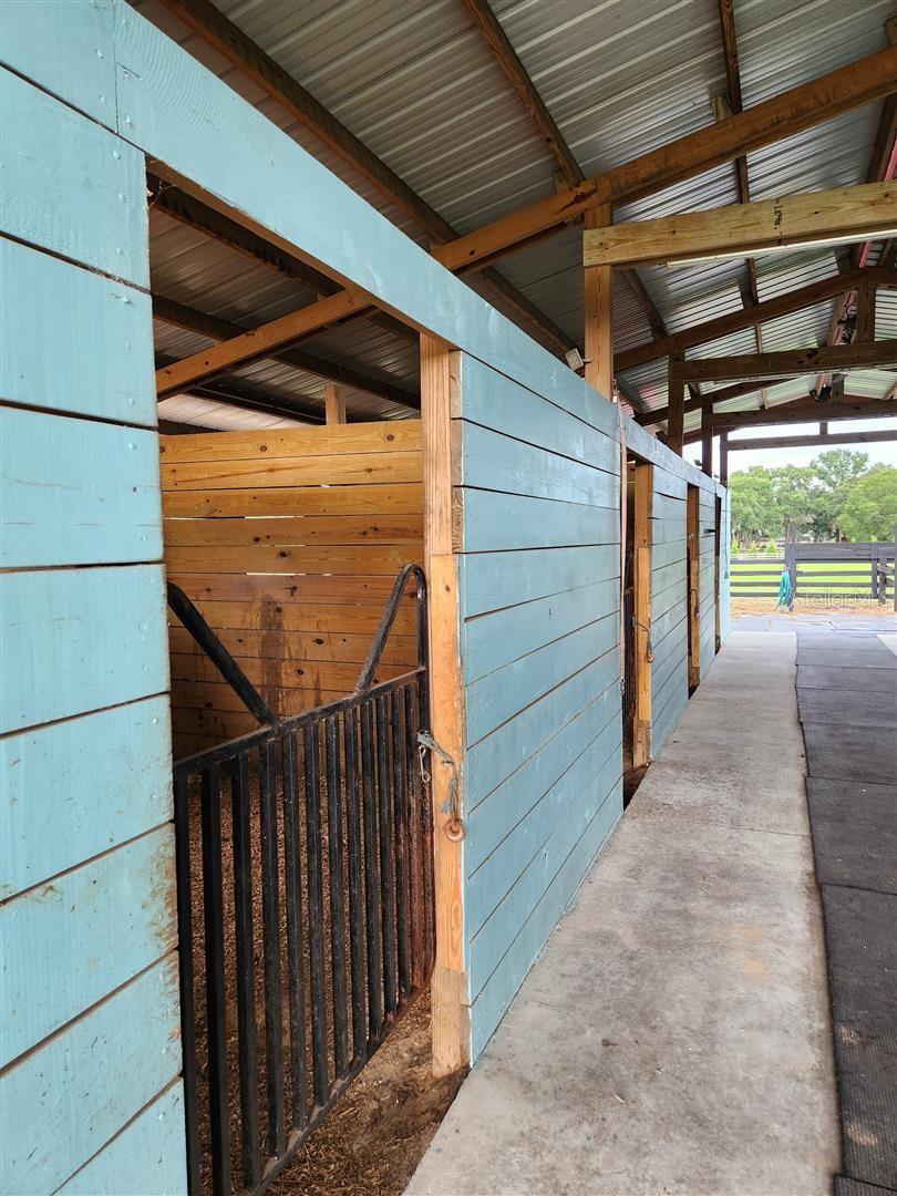 GROVE HOLLOW FARMS - Land