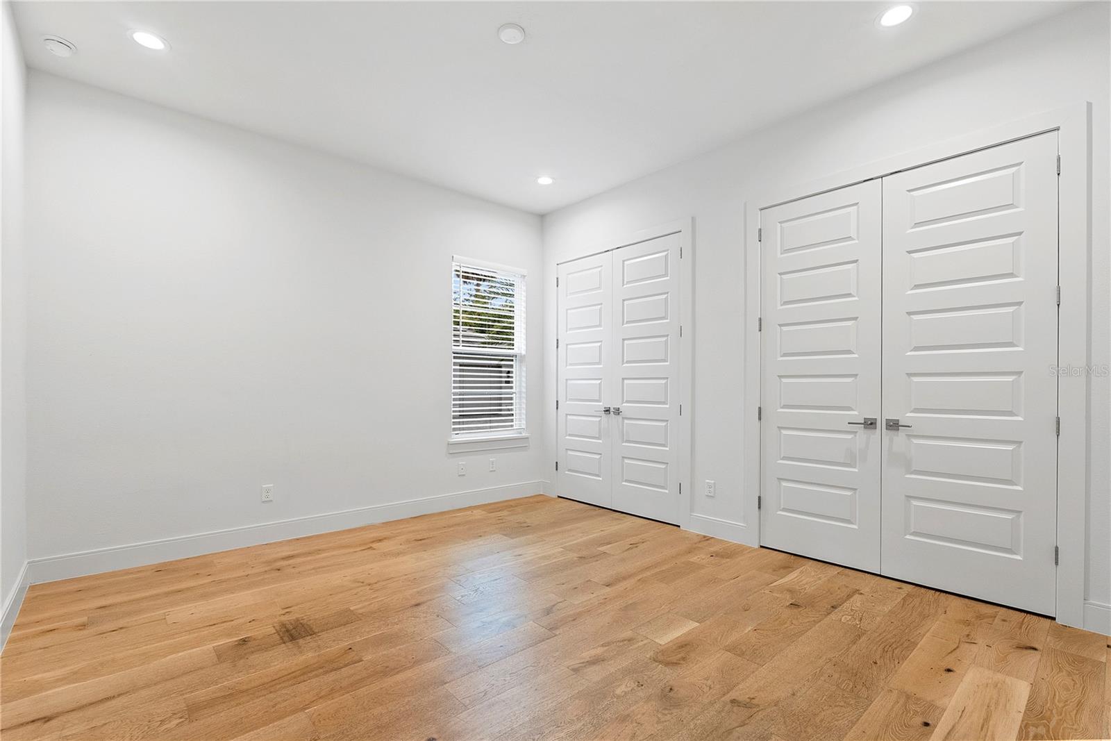 SYLVAN TRAILS - Residential