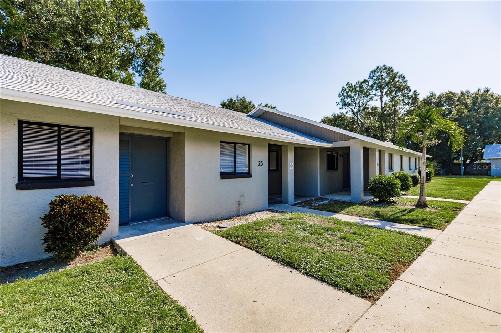 1450 E GIBSON STREET