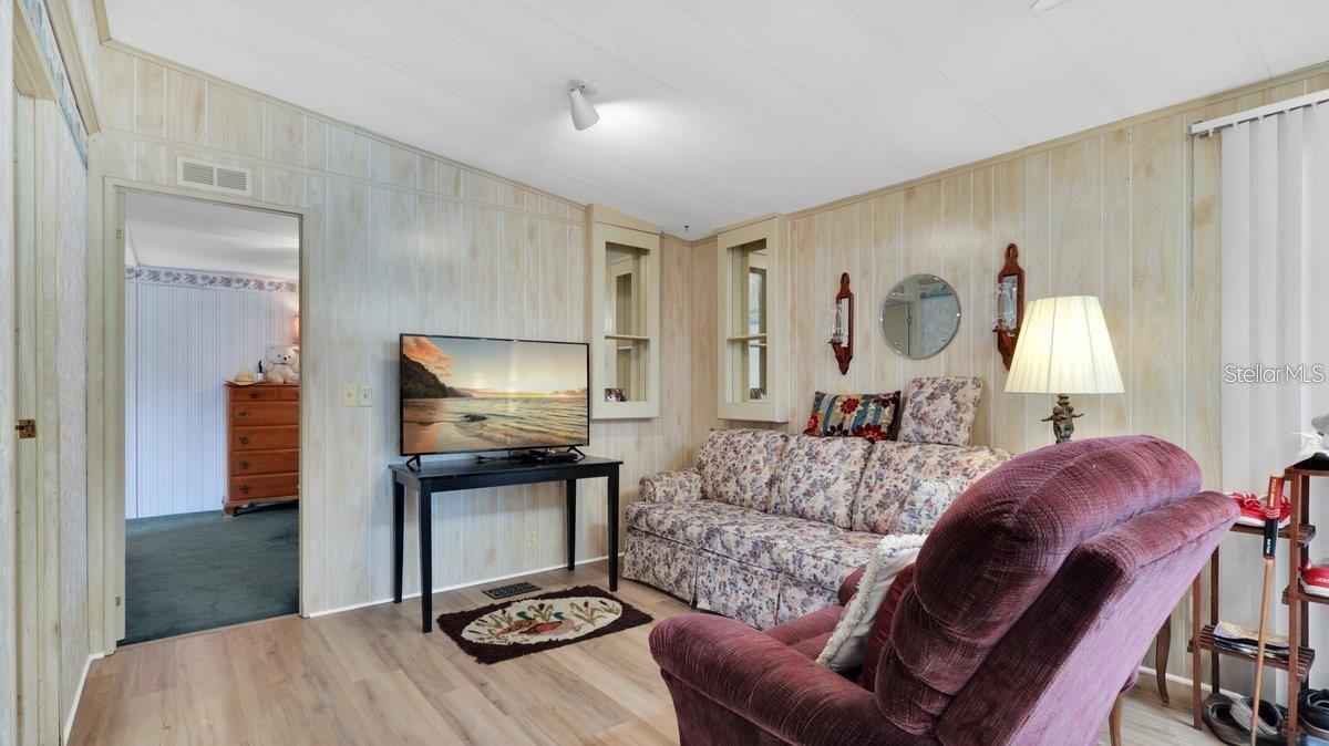 OAKWOOD ESTATES - Residential