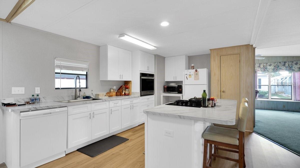 OAKWOOD ESTATES - Residential