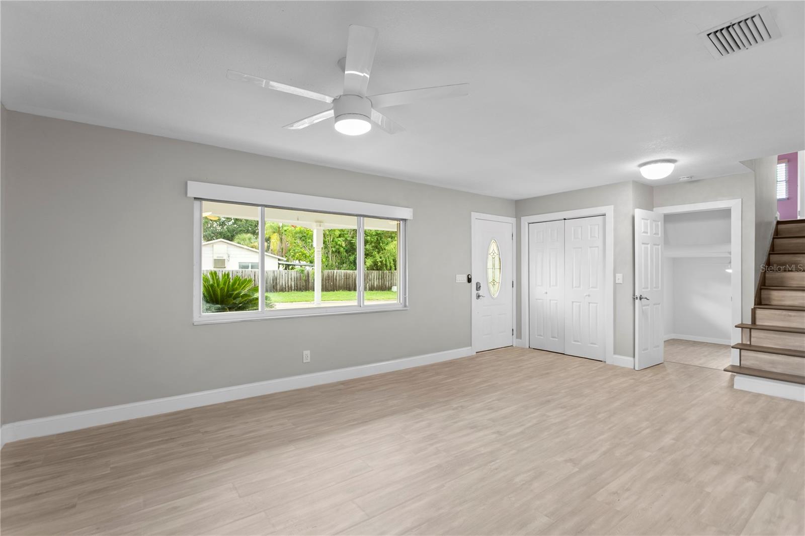 8412 FLAGSTONE DRIVE