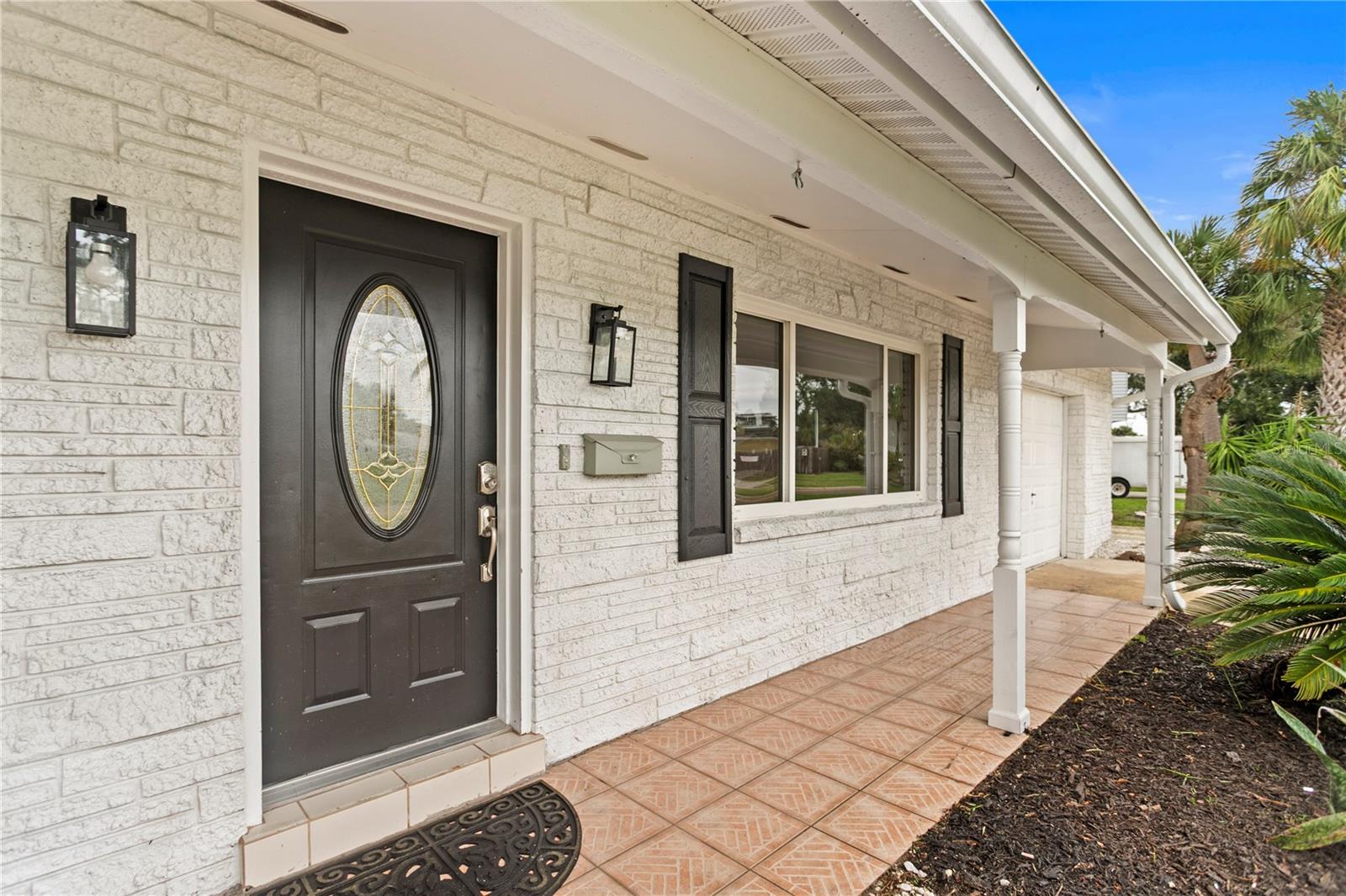 8412 FLAGSTONE DRIVE