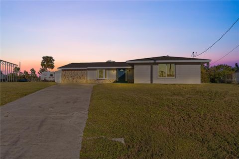 A home in PORT CHARLOTTE