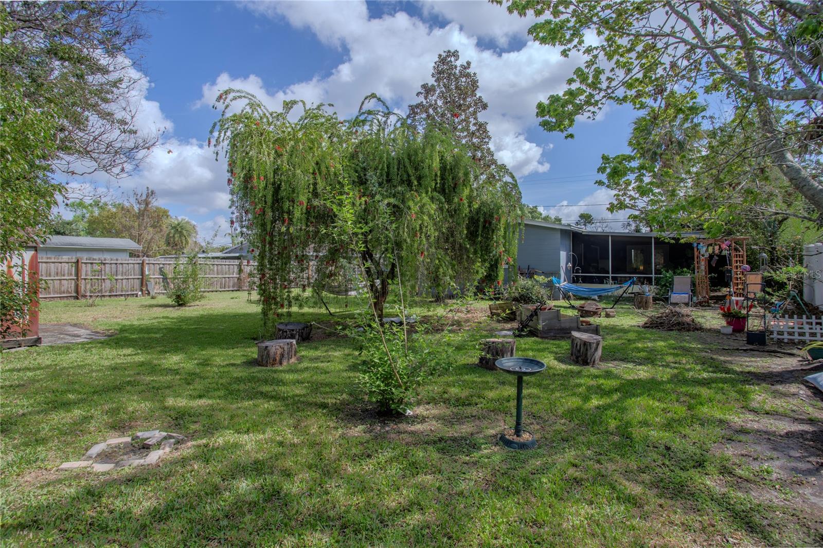 CONDEL GARDENS - Residential