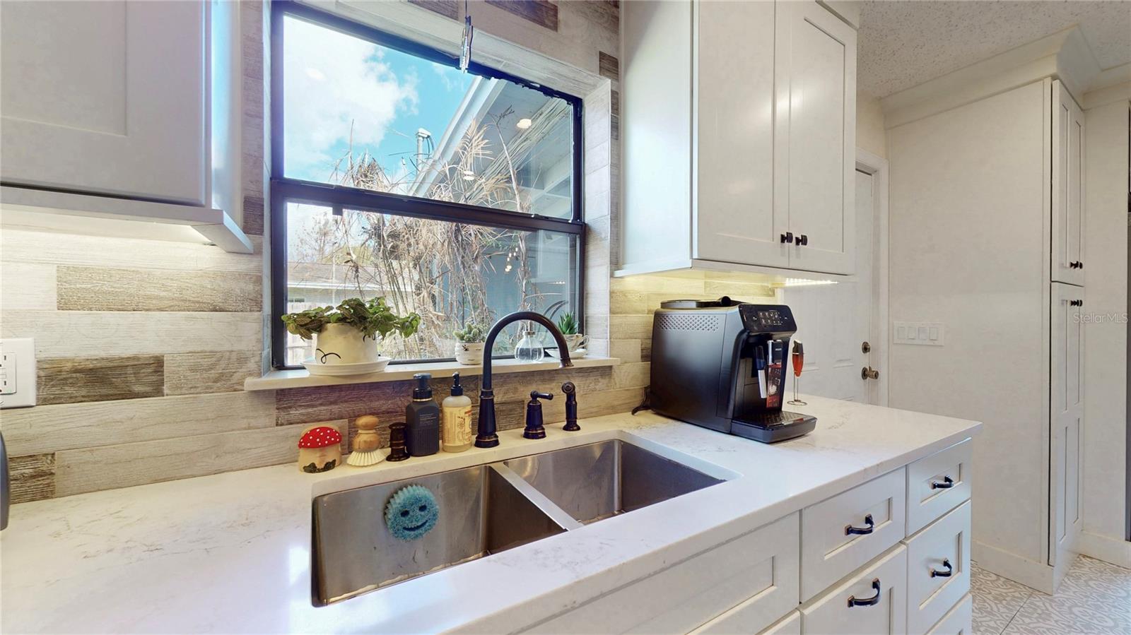 CONDEL GARDENS - Residential