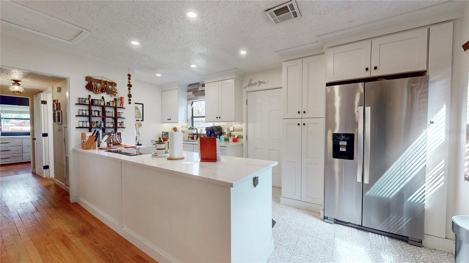 CONDEL GARDENS - Residential