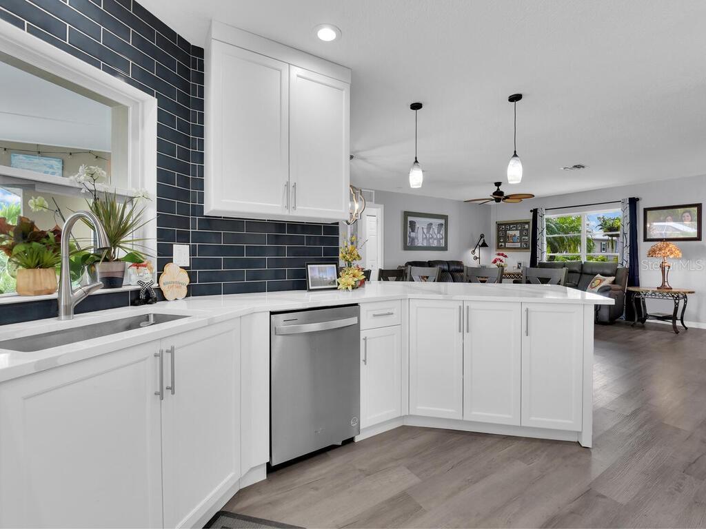 ISLAND PARK - Residential