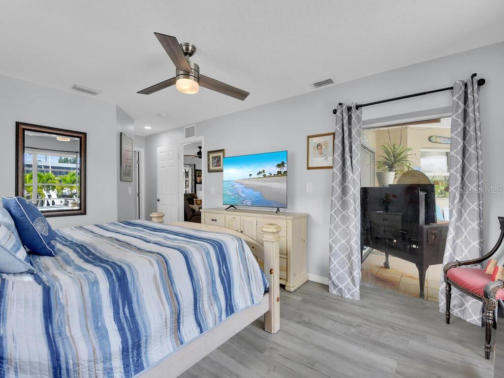 ISLAND PARK - Residential