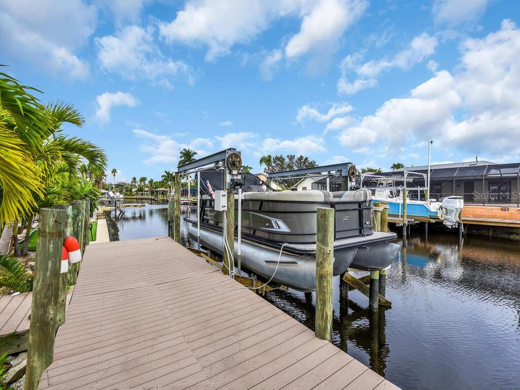 ISLAND PARK - Residential