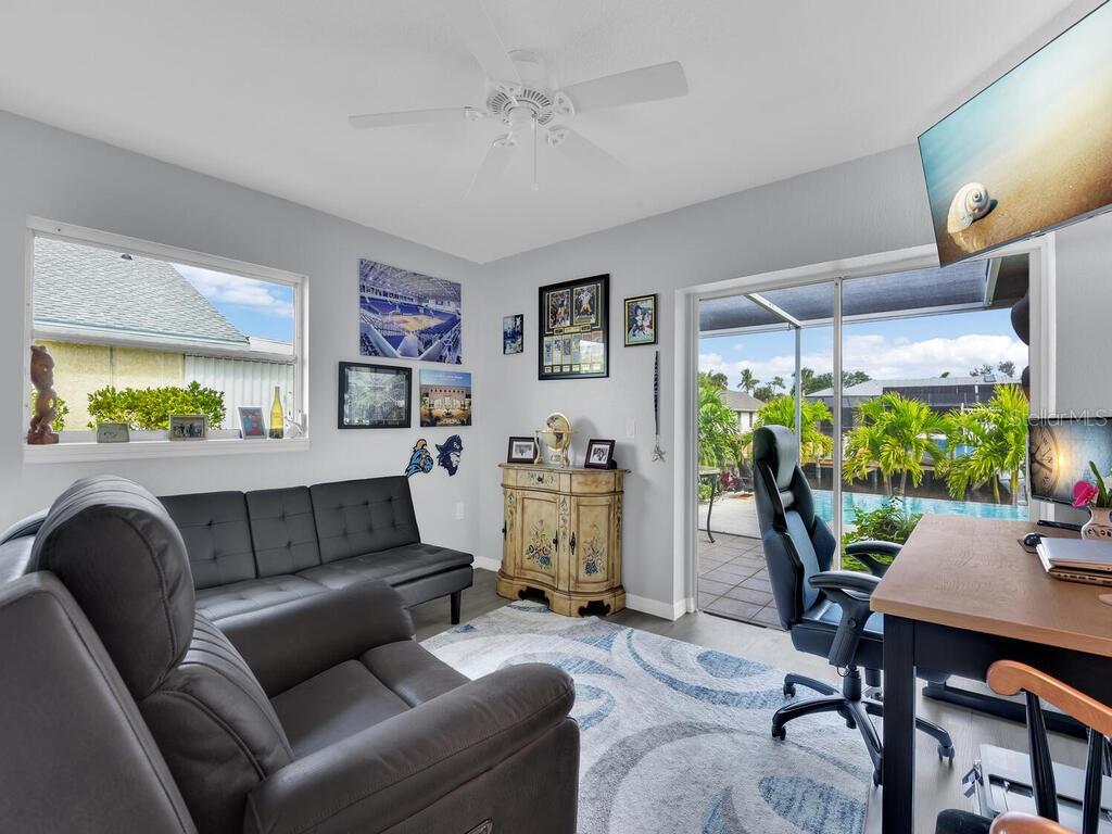 ISLAND PARK - Residential