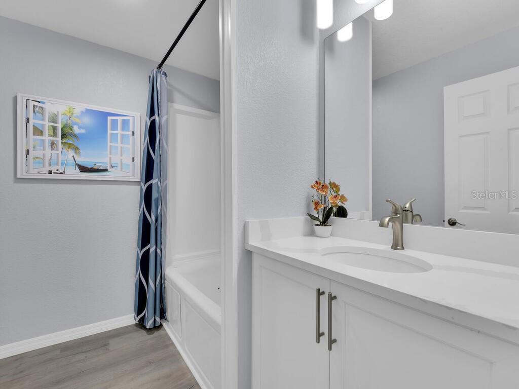 ISLAND PARK - Residential