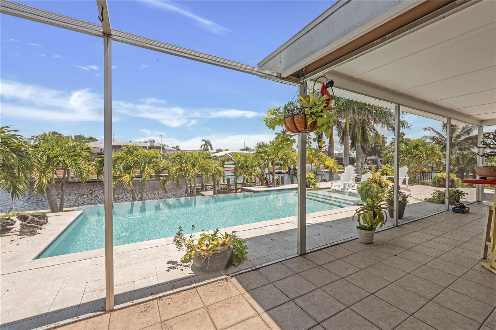 ISLAND PARK - Residential