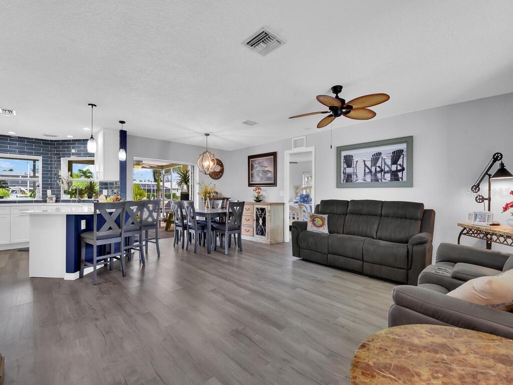 ISLAND PARK - Residential