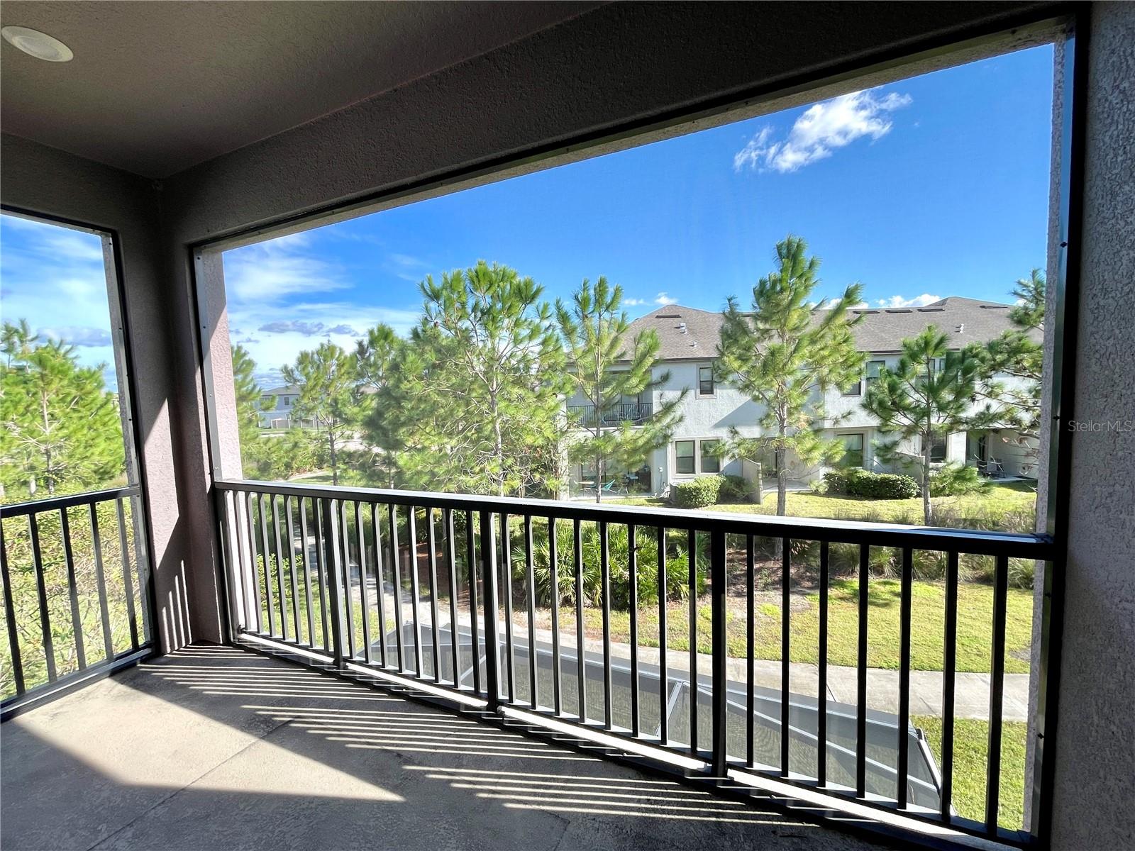 ESTANCIA PH 4 - Residential Lease
