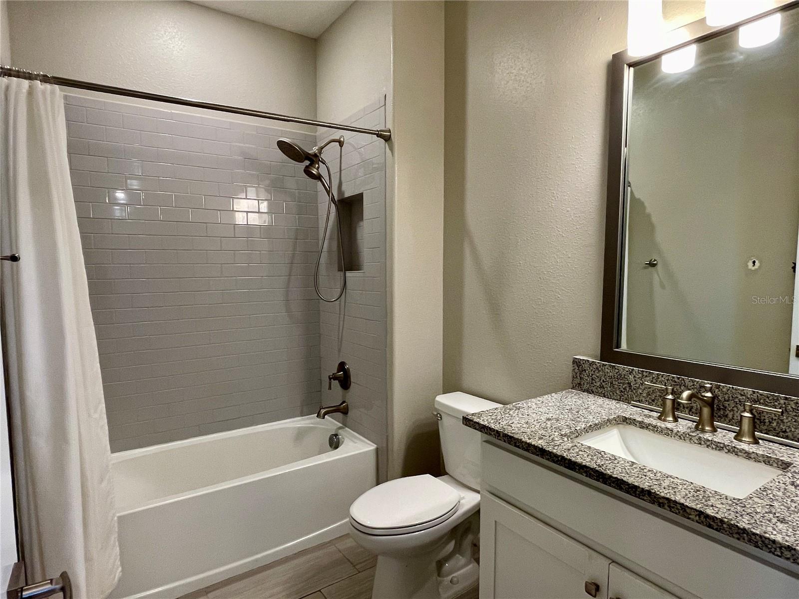 ESTANCIA PH 4 - Residential Lease
