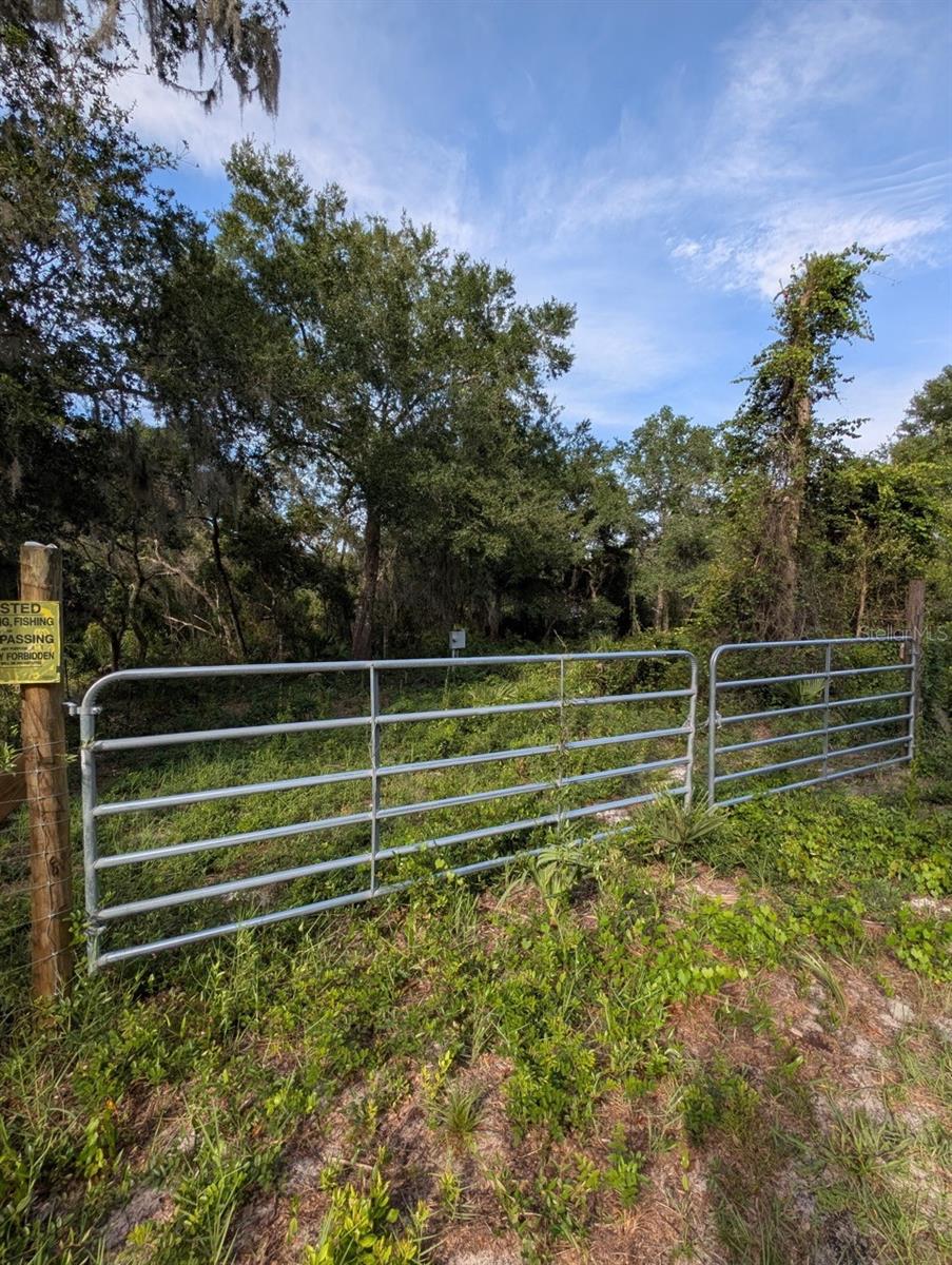 LAKE GEORGE MANOR - Land