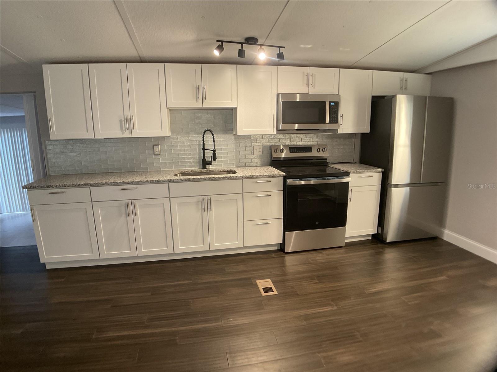 ELLER & HURST ADD 02 - Residential