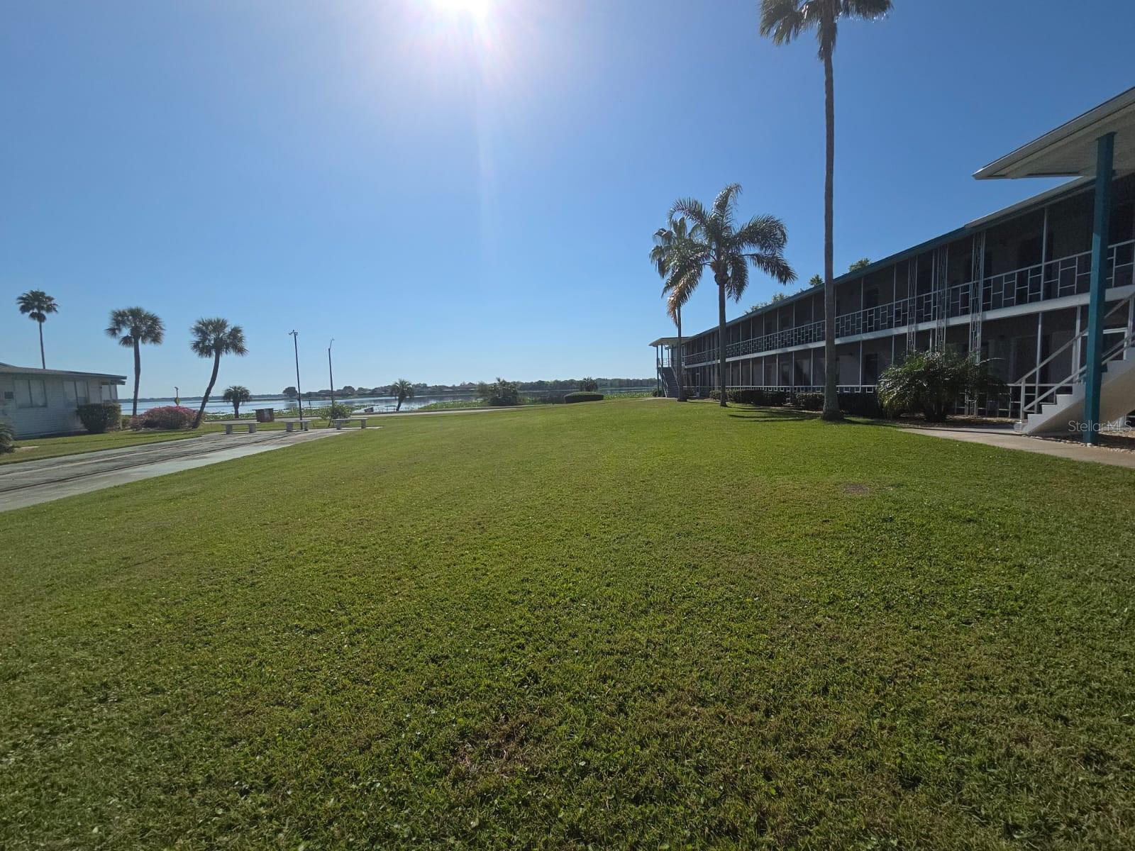 1600 W LAKE PARKER DRIVE D5