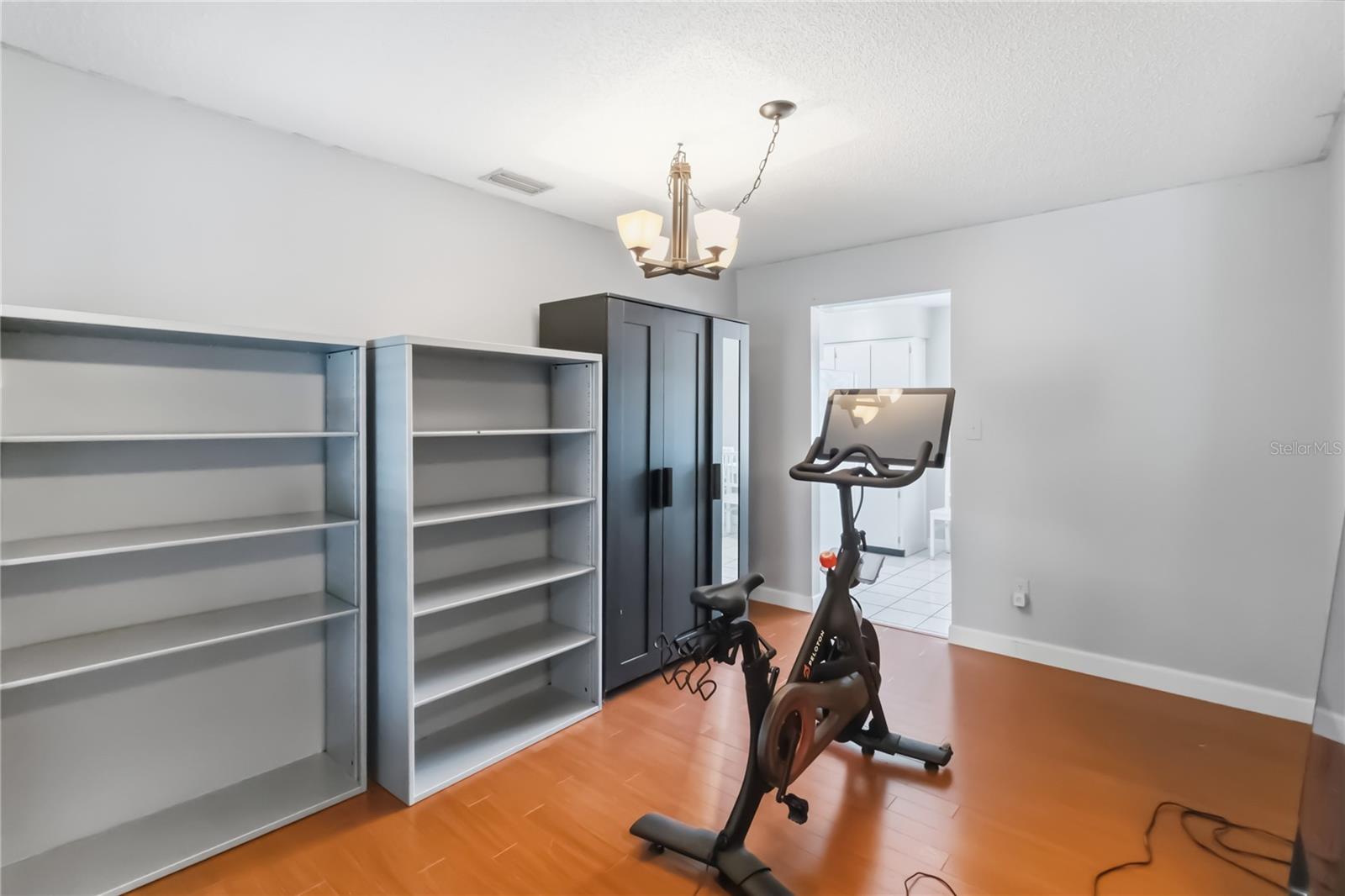 RAINTREE PLACE PH 01 - Residential Lease