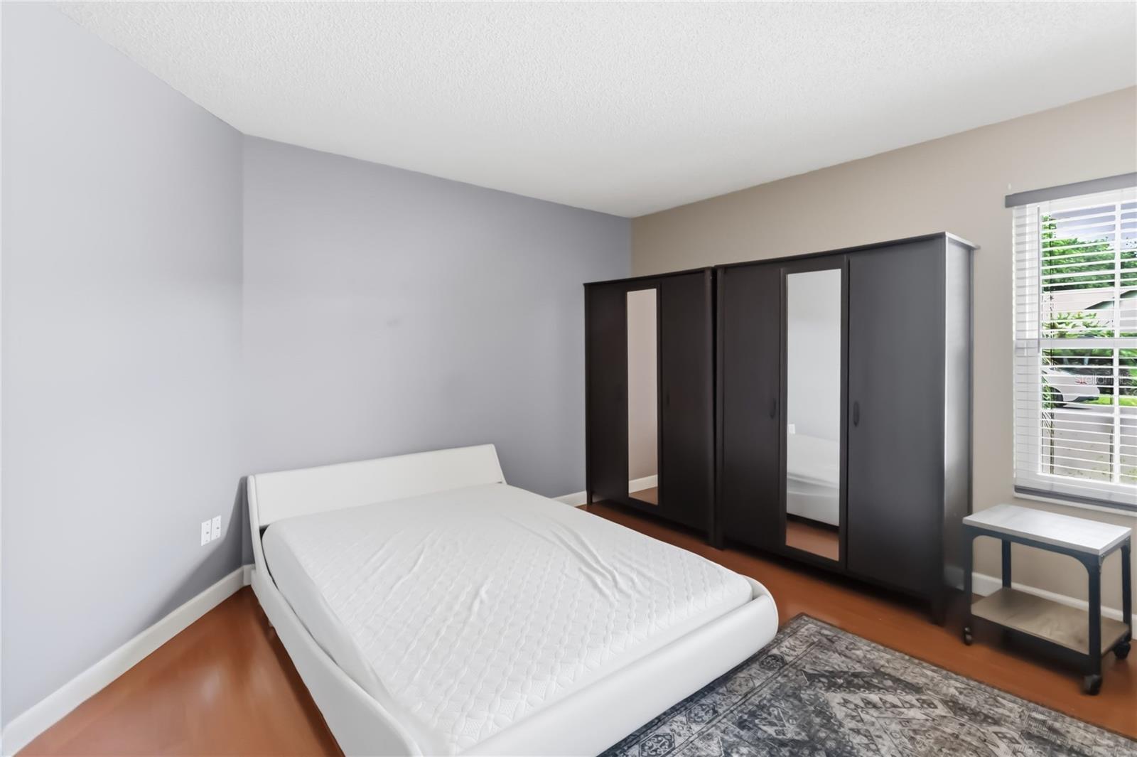 RAINTREE PLACE PH 01 - Residential Lease