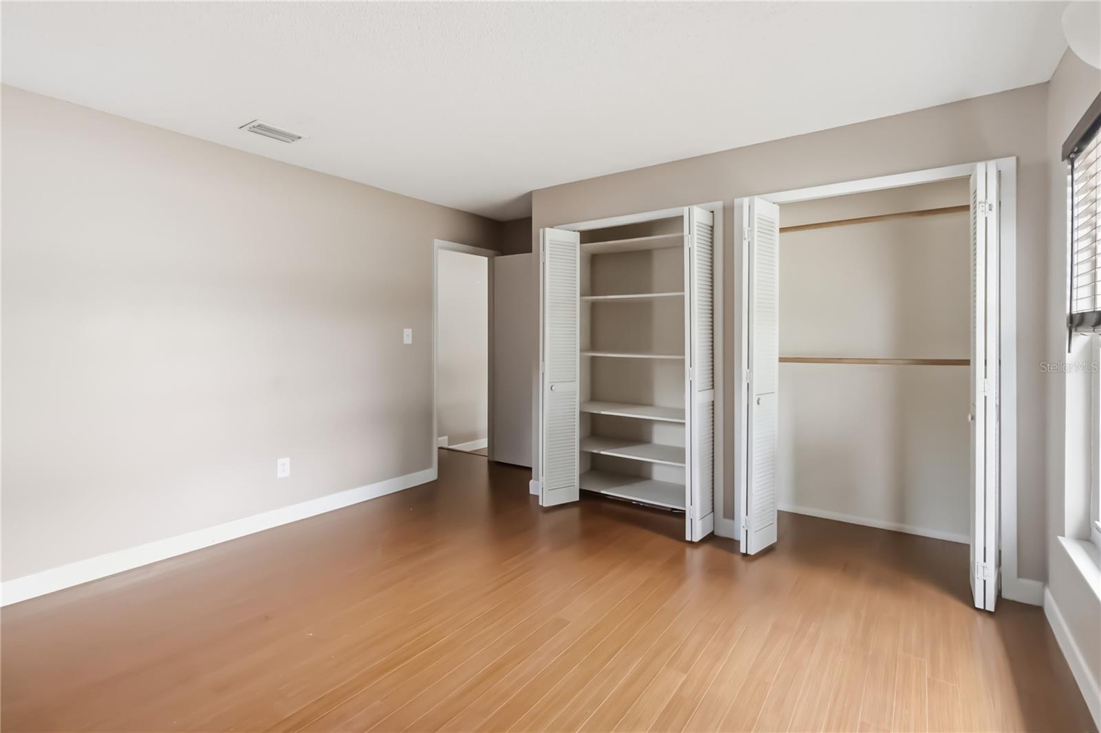 RAINTREE PLACE PH 01 - Residential Lease