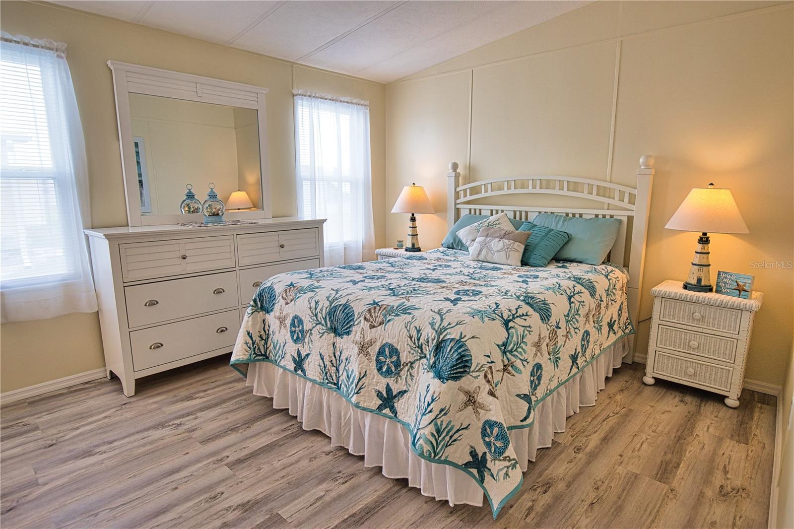 LA CASA MHP CO-OP - Residential