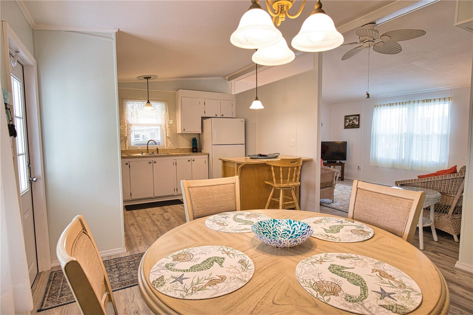 LA CASA MHP CO-OP - Residential