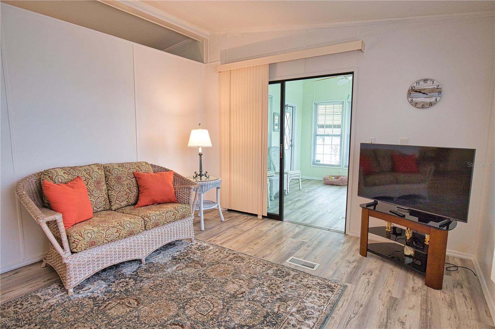 LA CASA MHP CO-OP - Residential