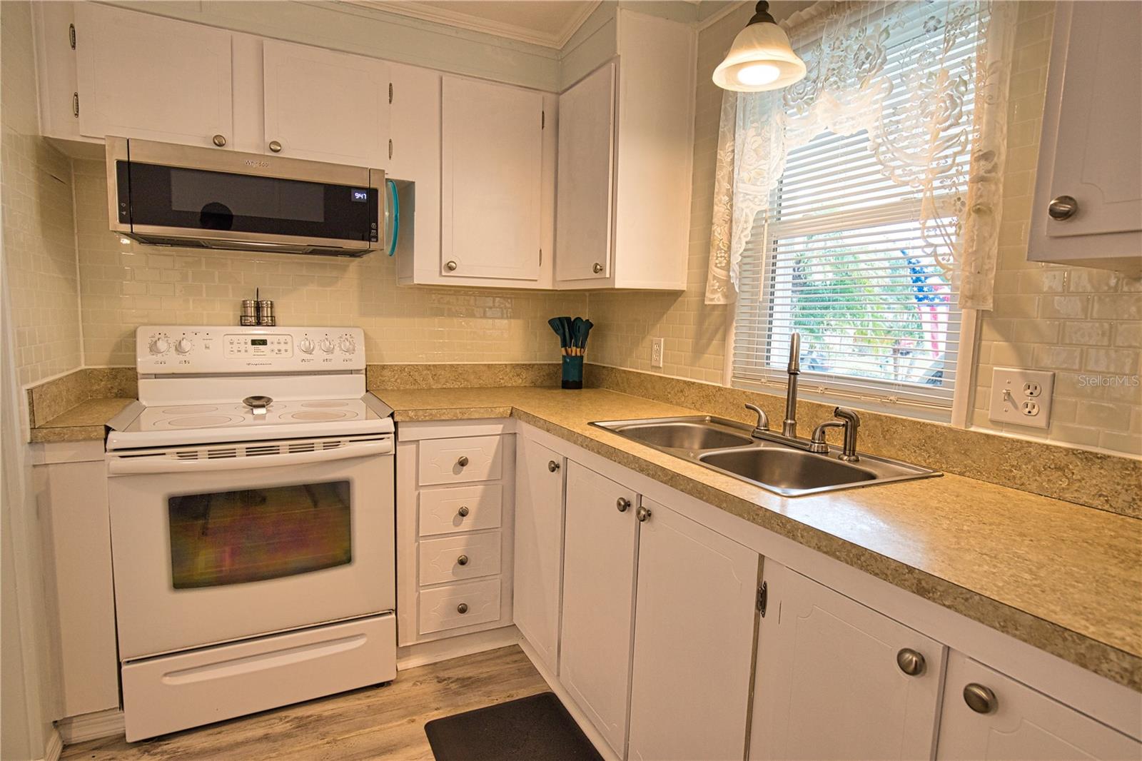 LA CASA MHP CO-OP - Residential