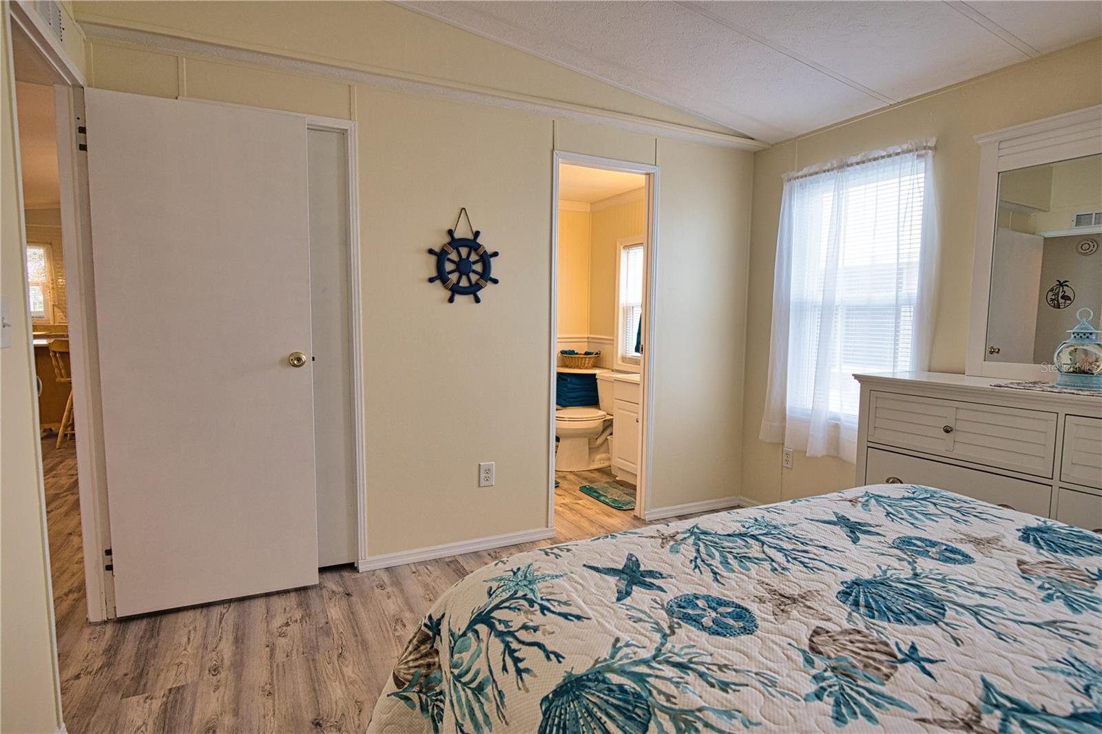 LA CASA MHP CO-OP - Residential