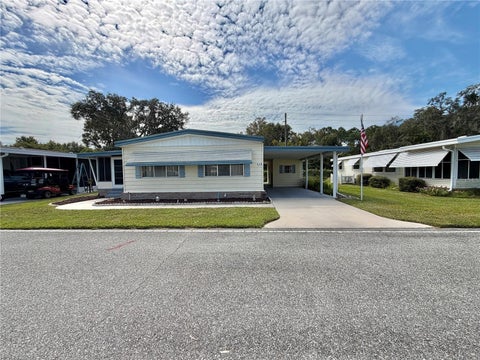 Tiny photo for 113 Pyracantha Lane, Leesburg, FL 34748 (MLS # G5118499)