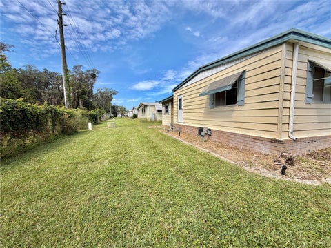 Tiny photo for 113 Pyracantha Lane, Leesburg, FL 34748 (MLS # G5118499)