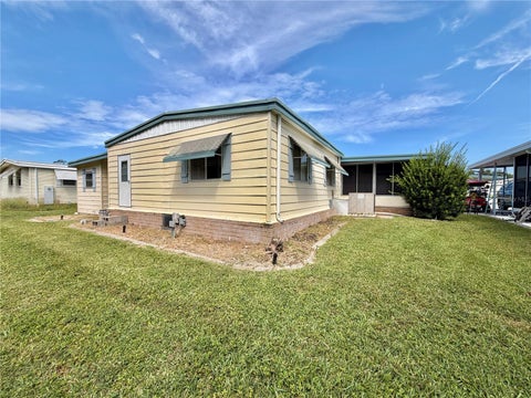 Tiny photo for 113 Pyracantha Lane, Leesburg, FL 34748 (MLS # G5118499)