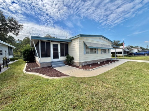 Tiny photo for 113 Pyracantha Lane, Leesburg, FL 34748 (MLS # G5118499)
