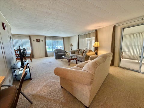 Tiny photo for 113 Pyracantha Lane, Leesburg, FL 34748 (MLS # G5118499)