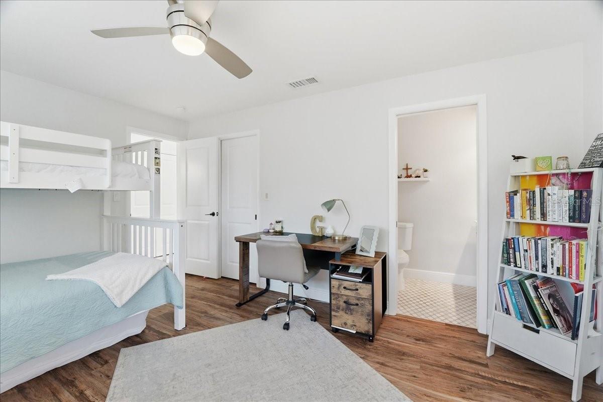 NATOMA PARK - Residential