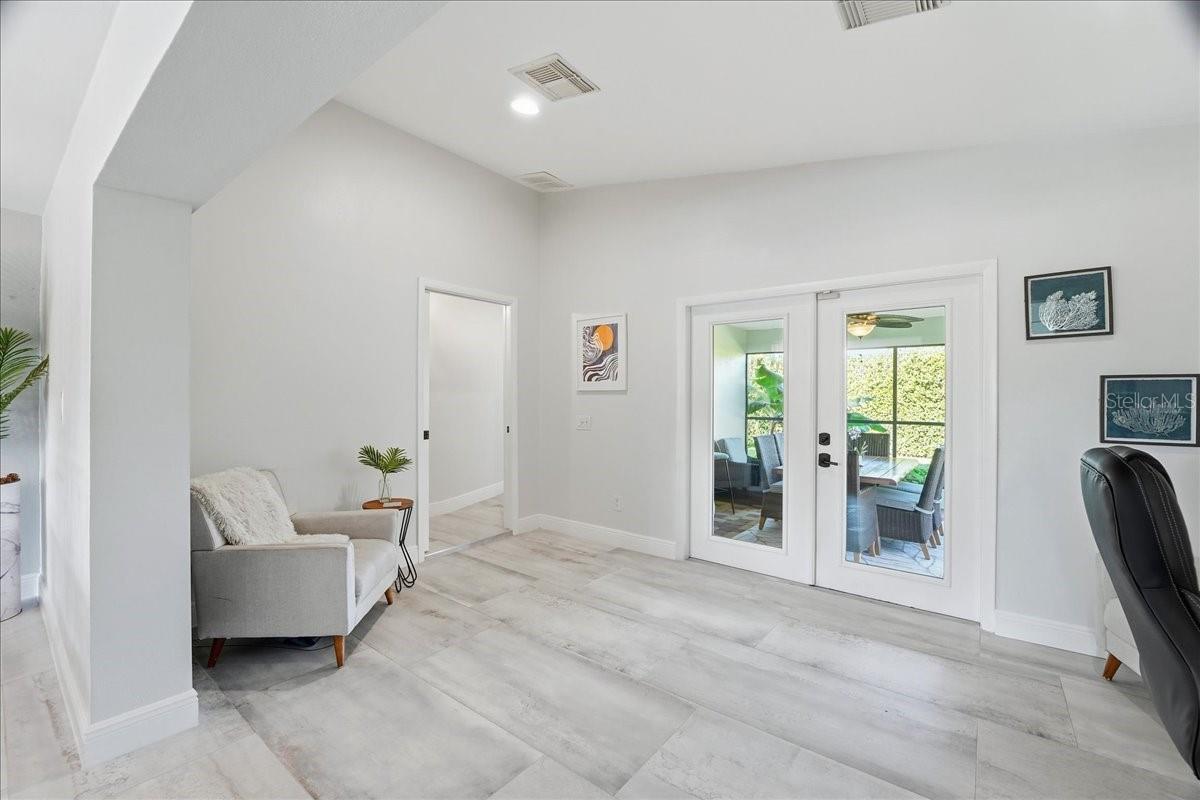 NATOMA PARK - Residential