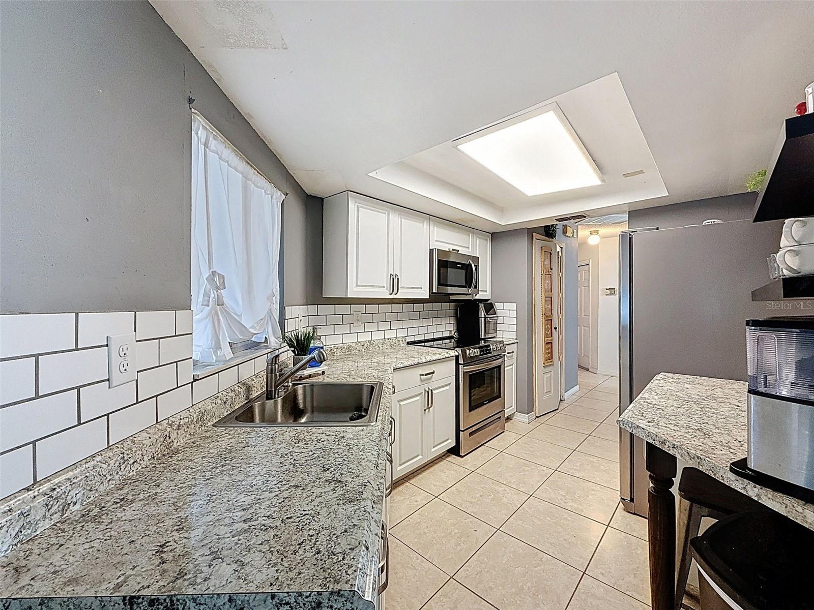 SPRING HILL - Residential