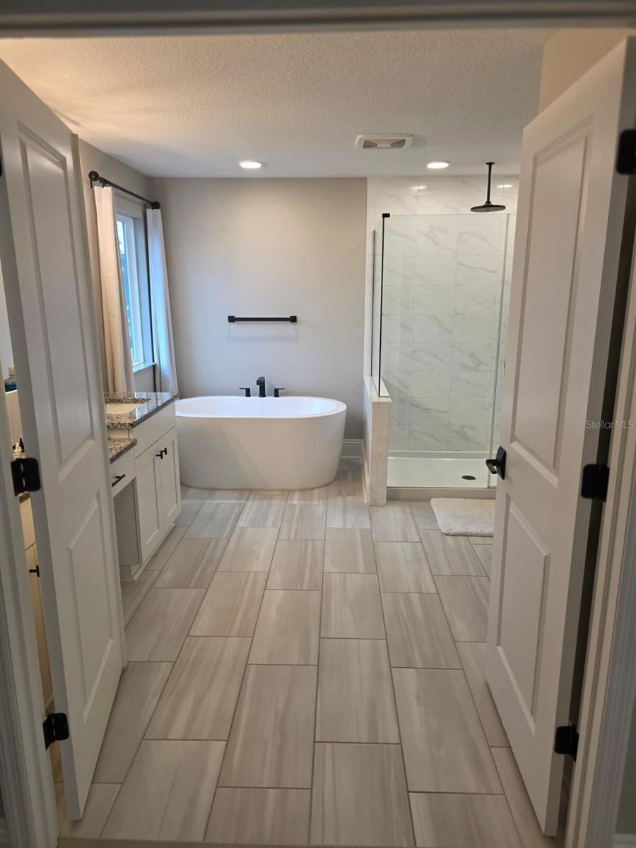 WHISPERING OAKS PRESERVE PH 1 - Residential