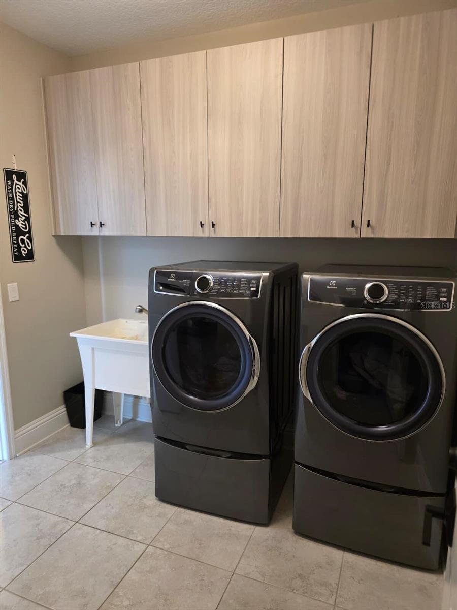 WHISPERING OAKS PRESERVE PH 1 - Residential