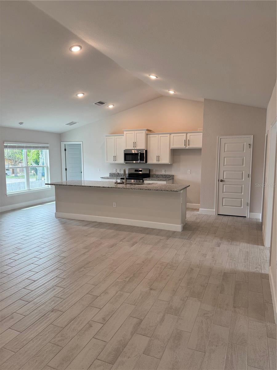 SOUTH VENICE UNIT 73 - Residential