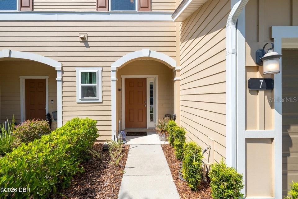 Photo of 7 Bella Vita Way, Ormond Beach, FL 32174 (MLS # V4951486)